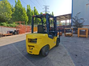 Chariot élévateur diesel de 2.5 tonnes, référence arrière