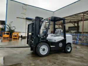 Chariot élévateur diesel de 3 tonnes, référence avant de trois quarts