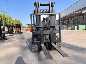 Carrello elevatore diesel da 4 tonnellate, riferimento frontale del montante