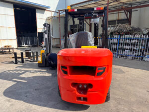 Carrello elevatore diesel da 4 tonnellate, riferimento posteriore