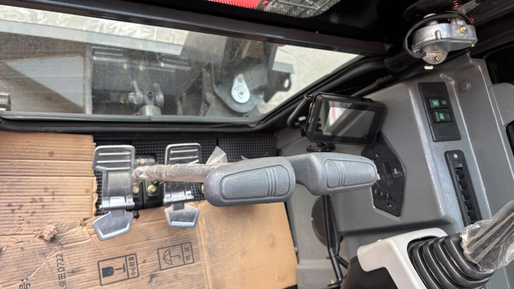 HT-35 — Mandos de desplazamiento