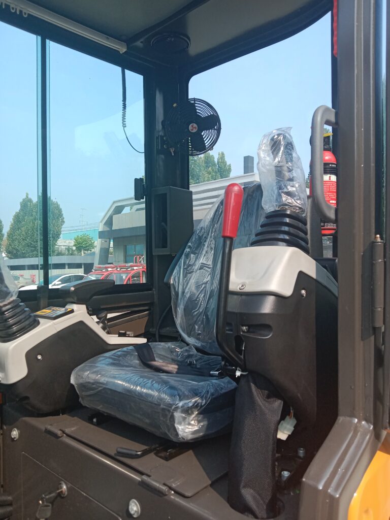 HT-40 — Cab Layout