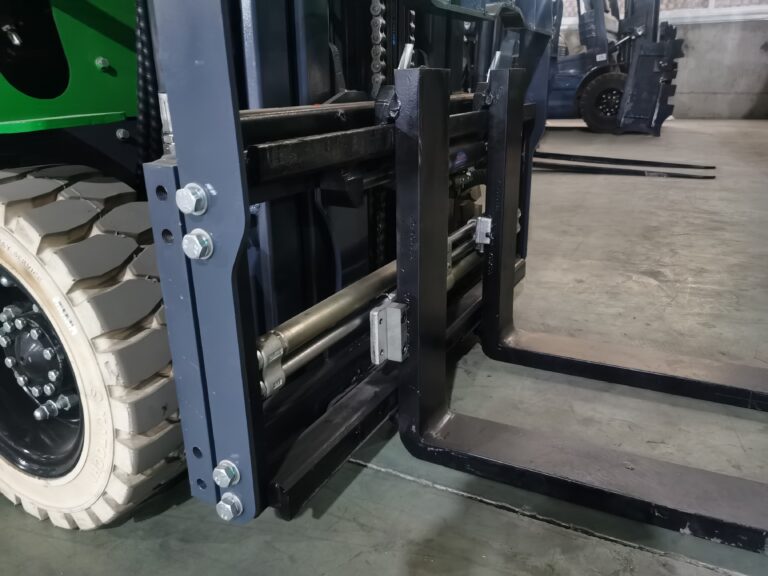 Ejemplo de configuración del portahorquillas de carretilla eléctrica