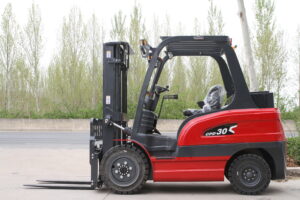 Chariot électrique de 3 tonnes, vue latérale — exemple de configuration
