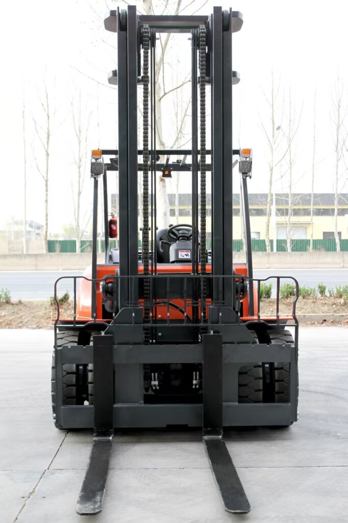 Carretilla elevadora eléctrica de 10 toneladas ejemplo de configuración de mástil — equipamiento cotizado por confirmar