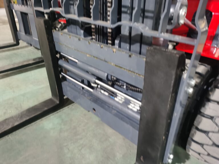 Ejemplo de configuración de portahorquillas con desplazador lateral